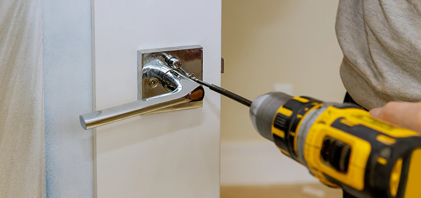After-hours Locksmith  For Lock Troubleshooting in Palm Desert, California